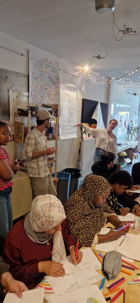 Zoe explaining the activities to the participants